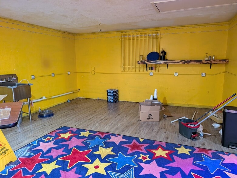 More Photos Of 16602 Sea Lark Rd, Houston Loft Creative Space For Sale