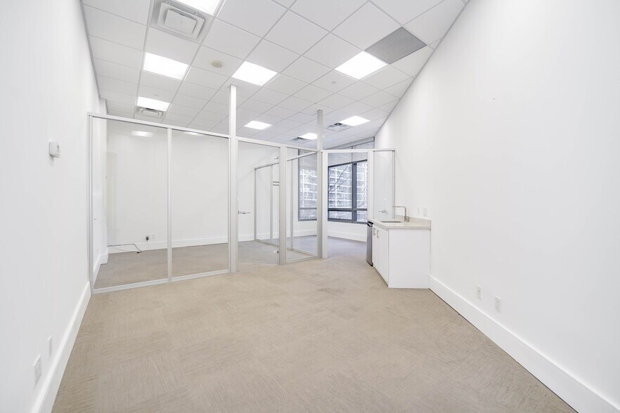 More Photos Of 4763-4789 Yonge St, Toronto Office Residential For Sale