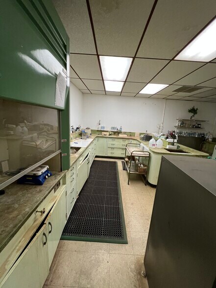 More Photos Of 100 Industrial Ave, Odessa Industrial For Sale