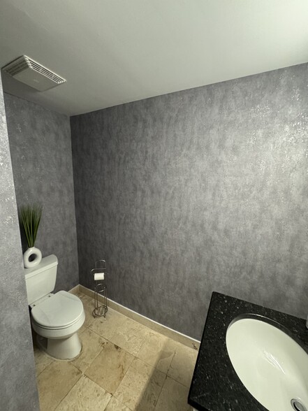 More Photos Of 3339 Virginia St, Coconut Grove Apartments For Lease