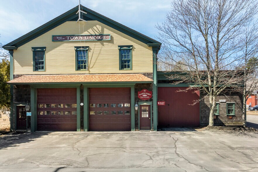 More Photos Of 1037 Wiscasset rd, Boothbay Flex For Sale