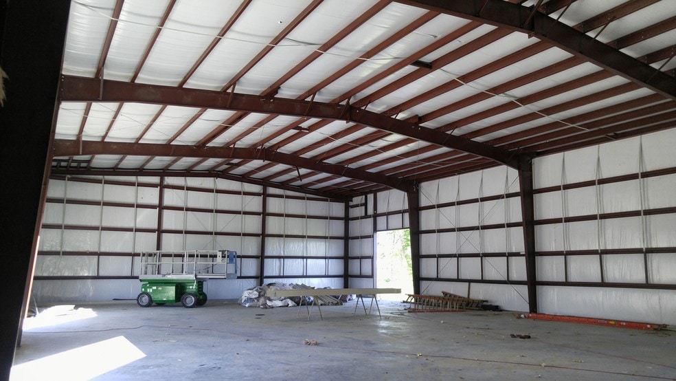More Photos Of 614 Clear Creek Ave, League City Warehouse For Lease