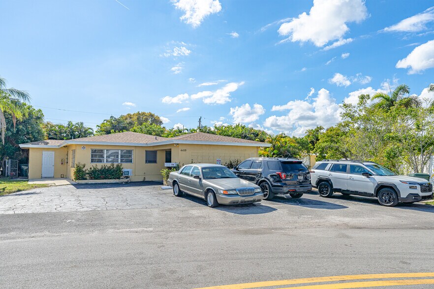 More Photos Of 4410 NE 19th Ter, Fort Lauderdale Apartments For Sale