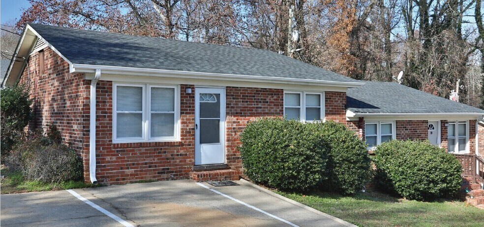 Primary Photo Of 2015 Old Mountain Creek Rd, Greenville Apartments For Sale