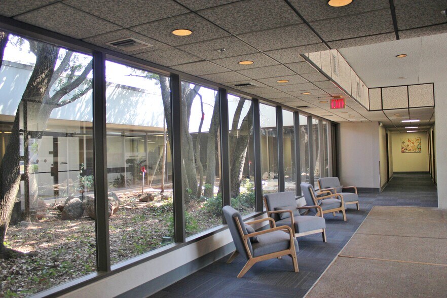 More Photos Of 4900 N Portland Ave, Oklahoma City Office For Lease