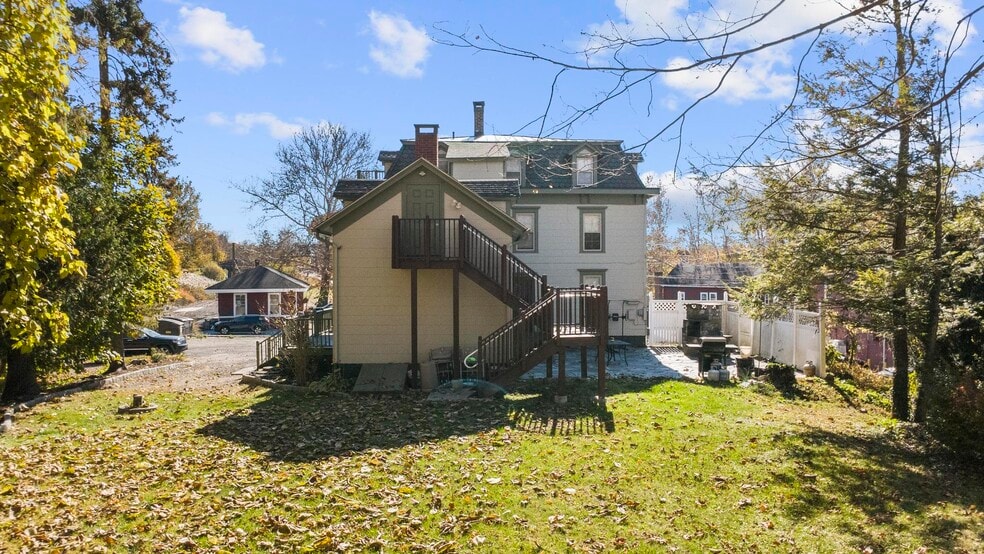 More Photos Of One Tuck's Rd, Brookfield Multifamily For Sale