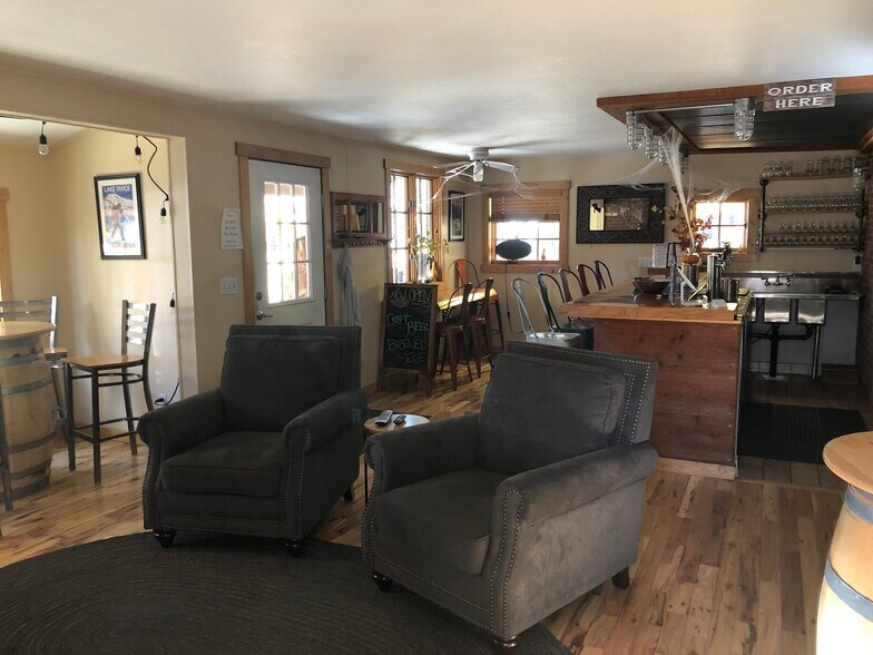 More Photos Of 963 3rd St, South Lake Tahoe Office Residential For Sale