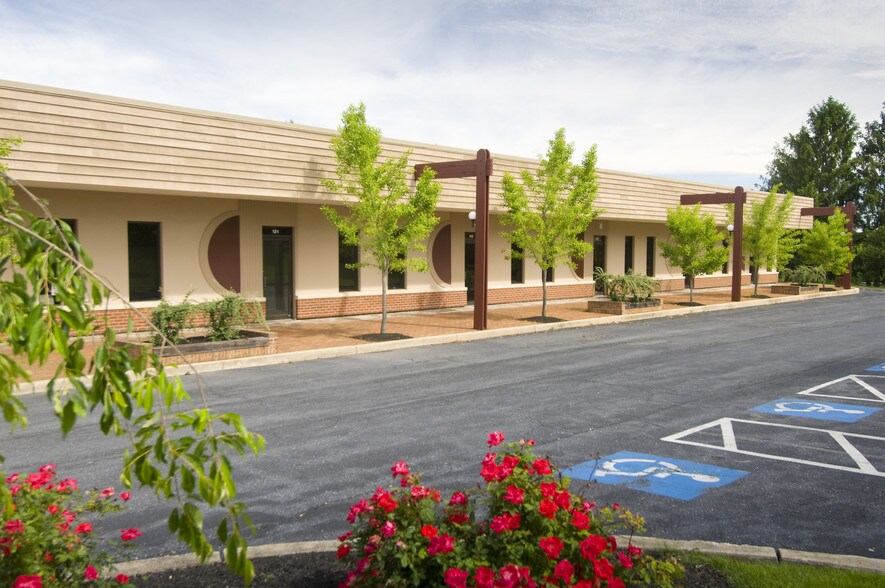 Primary Photo Of 1861 Charter Ln, Lancaster Office For Lease