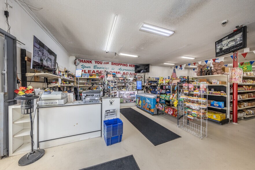 More Photos Of , Banning Unknown For Sale