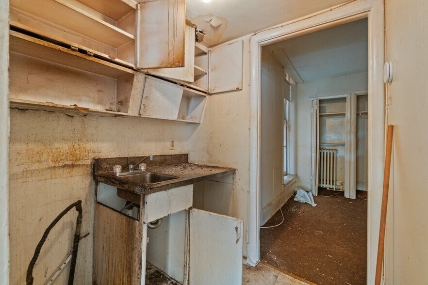 More Photos Of 2620 Maryland Ave, Baltimore Multifamily For Sale