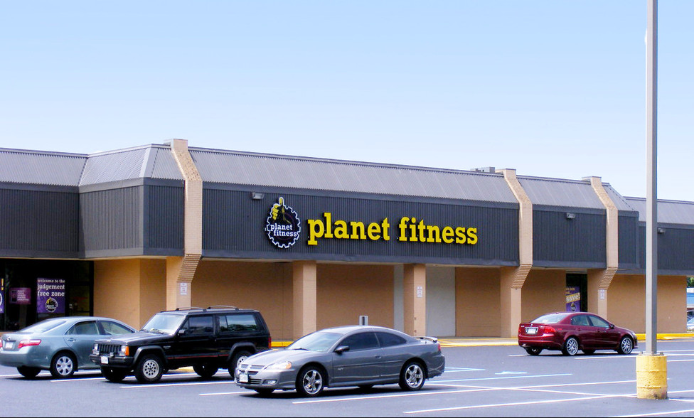 More Photos Of 5805-5821 W Norfolk Rd, Portsmouth Unknown For Lease