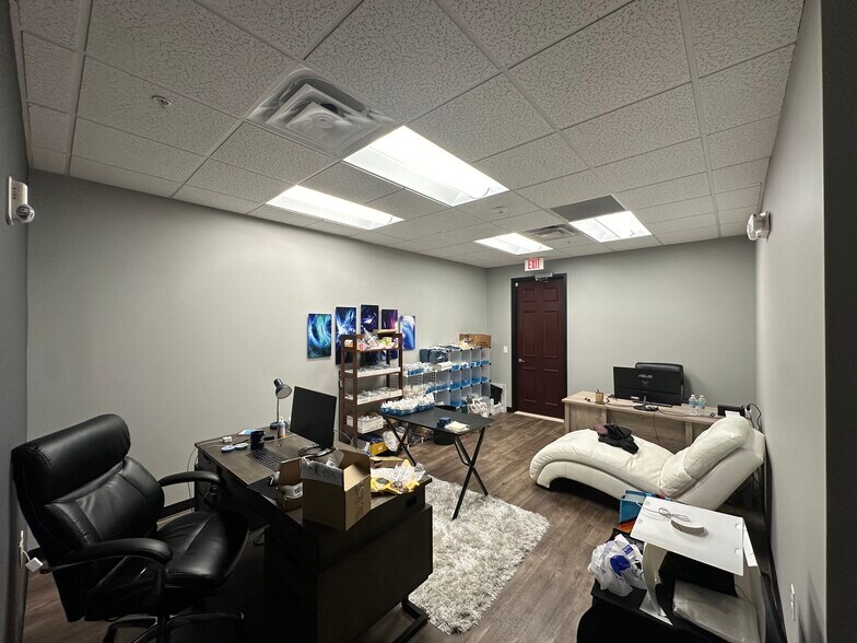 More Photos Of 2295 S Hiawassee Rd, Orlando Office For Sale