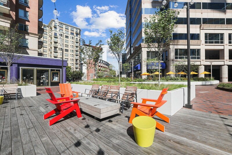 More Photos Of 7600 Wisconsin Ave, Bethesda Office For Lease