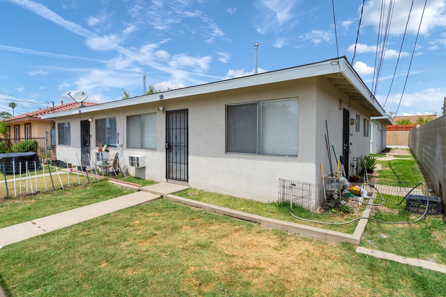 More Photos Of 412 W Ramona Dr, Rialto Multifamily For Sale