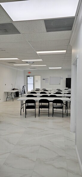 More Photos Of 4851 W Hillsboro Blvd, Coconut Creek Office For Sale