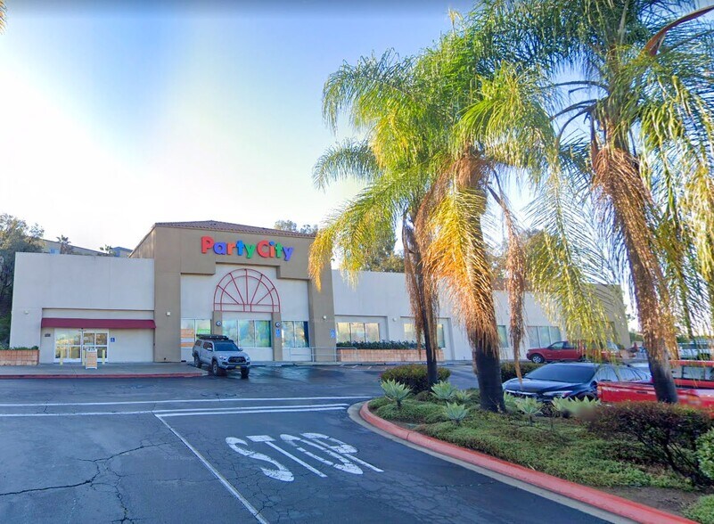 Primary Photo Of 1109 W Valley Pky, Escondido Freestanding For Lease