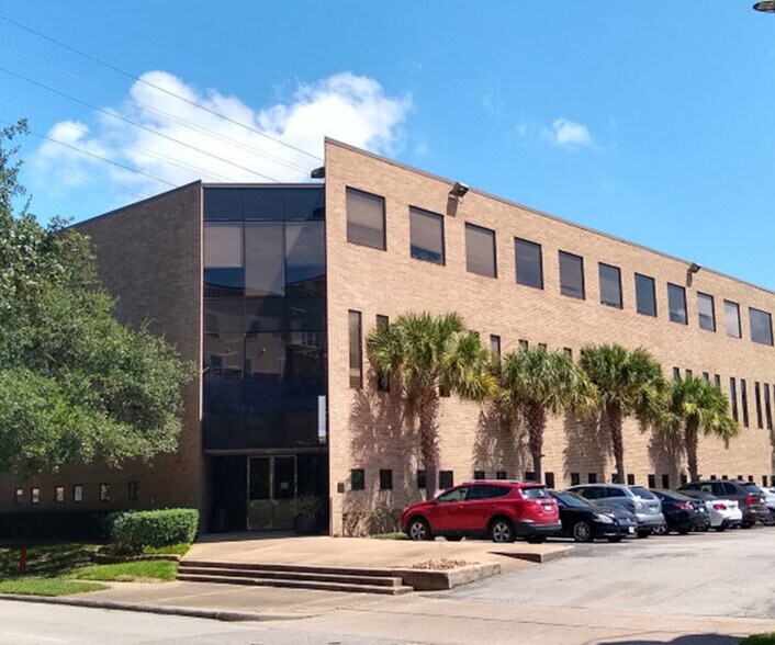 More Photos Of 4101 Greenbriar Dr, Houston Coworking Space