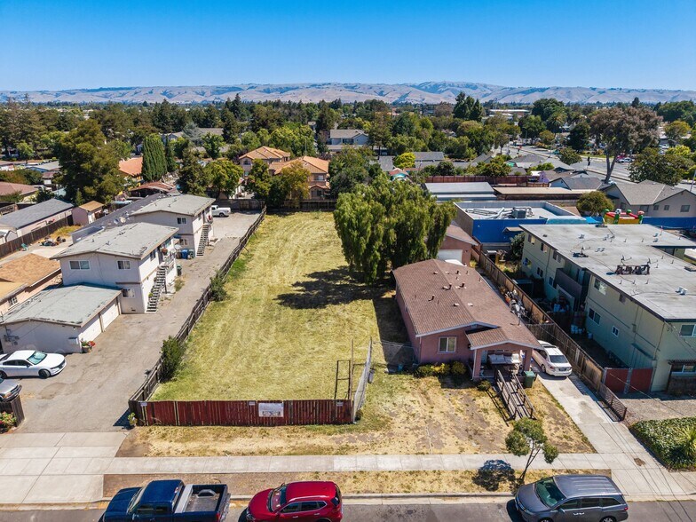 Primary Photo Of 36952 Mulberry St, Newark Land For Sale