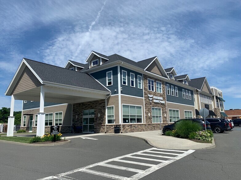 More Photos Of 16 N Greenbush Rd, Troy Freestanding For Lease