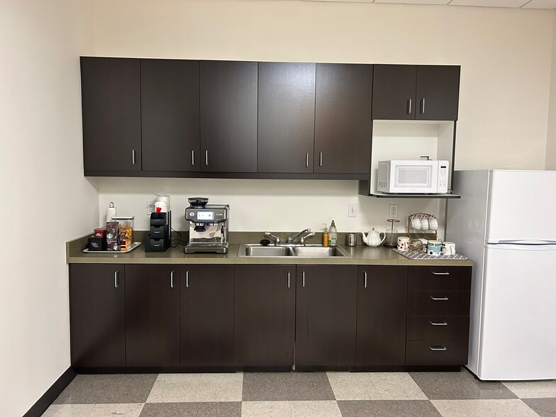 More Photos Of 5927 Balfour Ct, Carlsbad Office For Sale