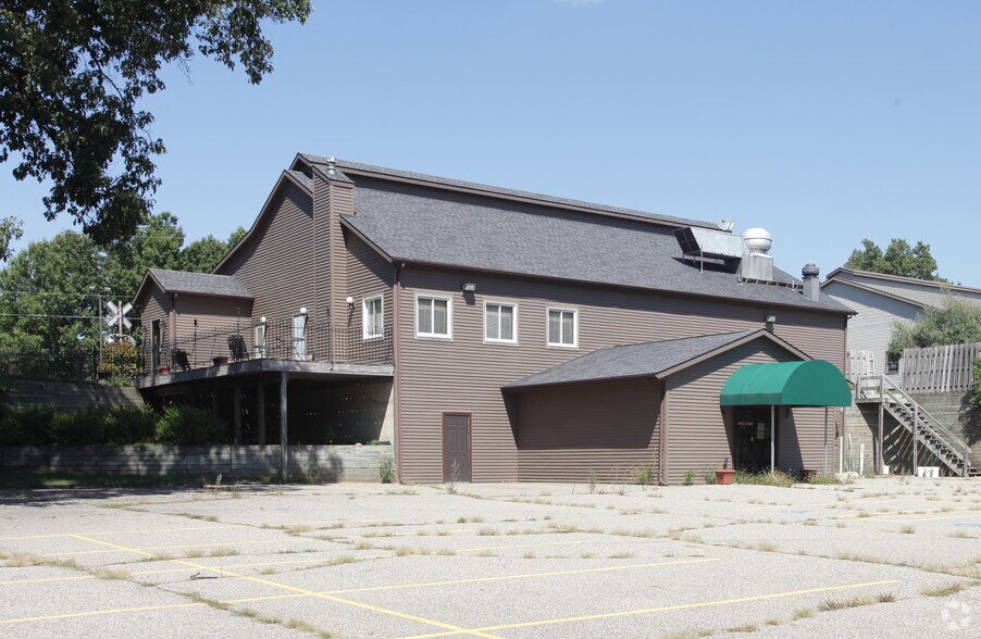 More Photos Of 6225 W D Ave, Kalamazoo Restaurant For Sale