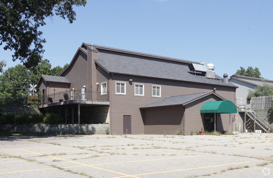 More Photos Of 6225 W D Ave, Kalamazoo Restaurant For Sale