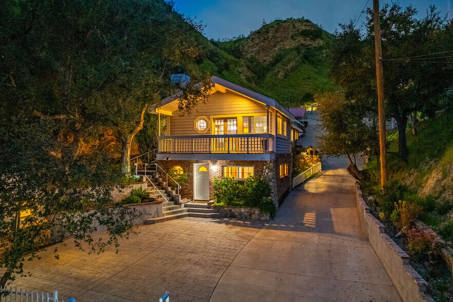 More Photos Of 12141 Wildwood Trl, Kagel Canyon Specialty For Sale