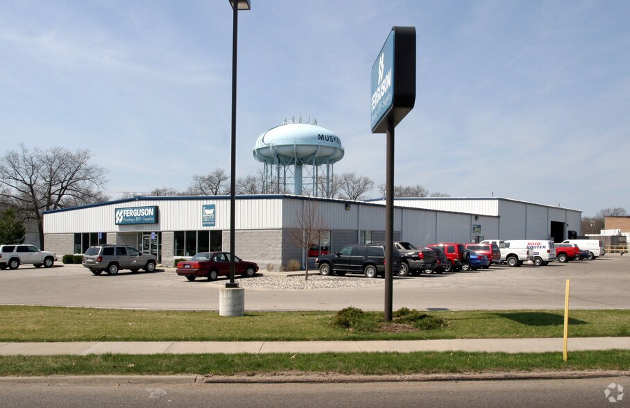 Primary Photo Of 1577 Getty St, Muskegon Warehouse For Sale