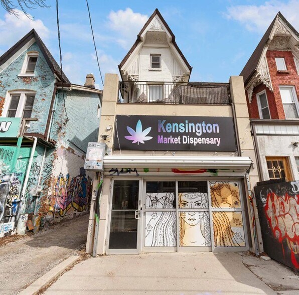 More Photos Of , Toronto Unknown For Sale