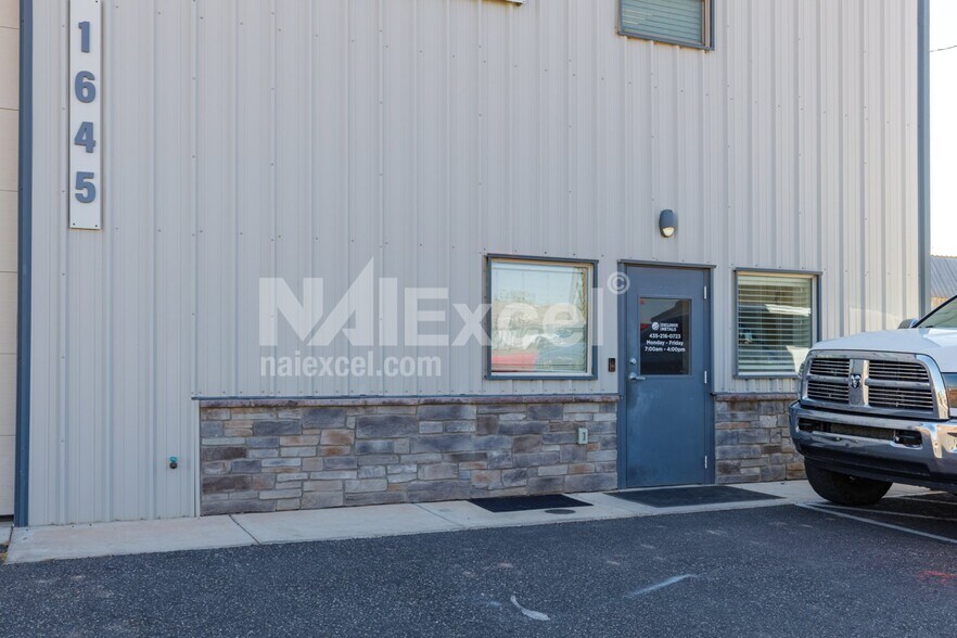 More Photos Of 1645 S Arabian Way, Washington Warehouse For Lease