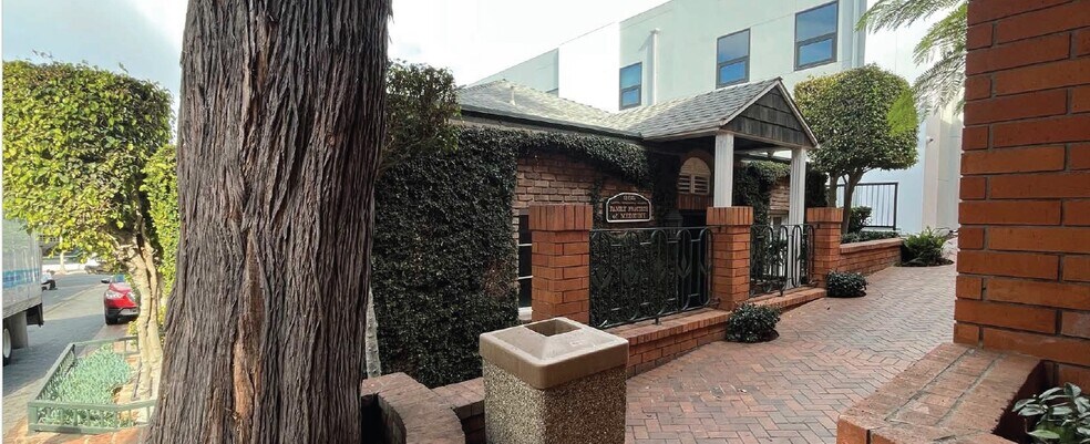 Primary Photo Of 265 Laguna Ave, Laguna Beach Medical For Lease