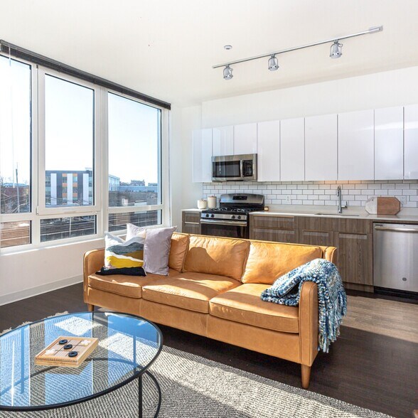 More Photos Of 1980 N Milwaukee Ave, Chicago Apartments For Lease