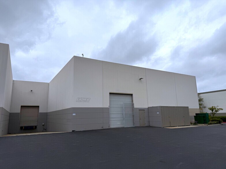 More Photos Of 1201 Maulhardt Ave, Oxnard Warehouse For Lease