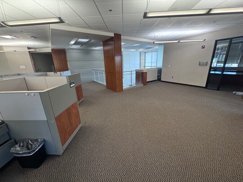 More Photos Of 8601 Monrovia St, Lenexa Loft Creative Space For Sale