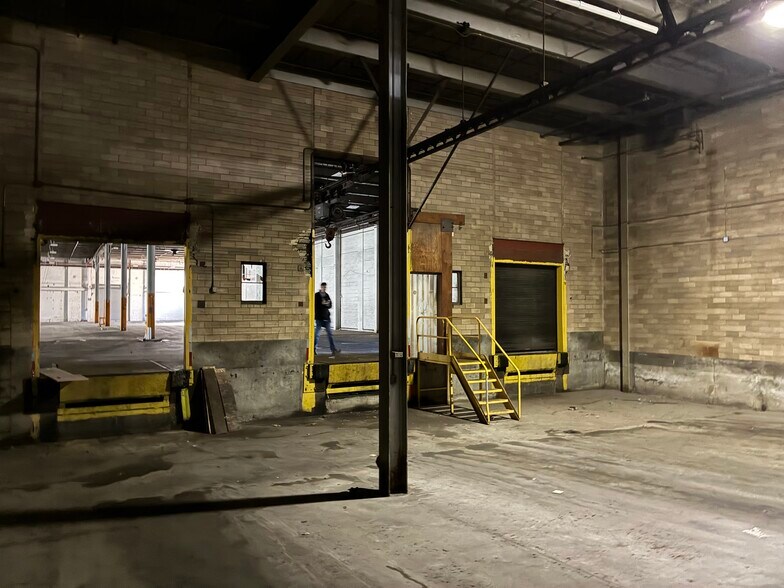 More Photos Of 2 Potomac St, Rochester Warehouse For Sale