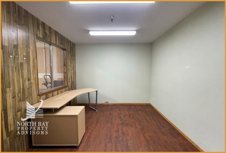 More Photos Of 978 Kaiser Rd, Napa Warehouse For Sale