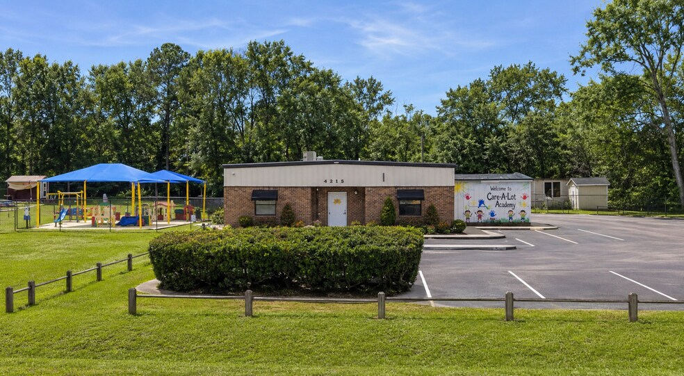 Primary Photo Of 4215 Thomas Sumter Hwy, Dalzell Warehouse For Sale