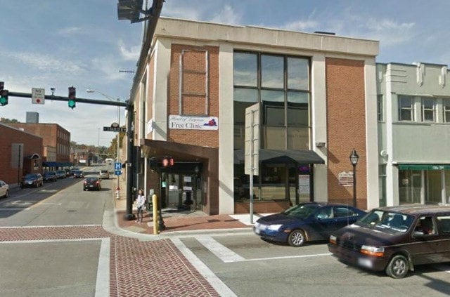 More Photos Of 201 N Main St, Farmville Office For Lease