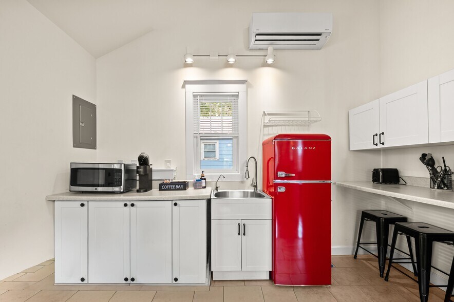 More Photos Of 5358 Paw Paw Lake Rd, Coloma Apartments For Sale