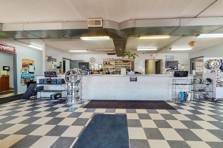 More Photos Of 1920 Wi-35, Somerset Auto Salvage Facility For Sale