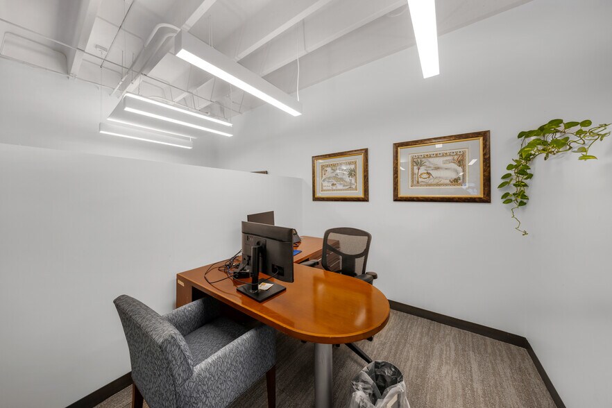 More Photos Of 4713-4725 SW 8th St, Miami Storefront For Lease