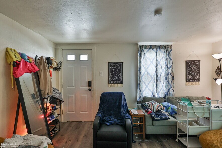 More Photos Of 304 E Kline Ave, Lansford Multifamily For Sale