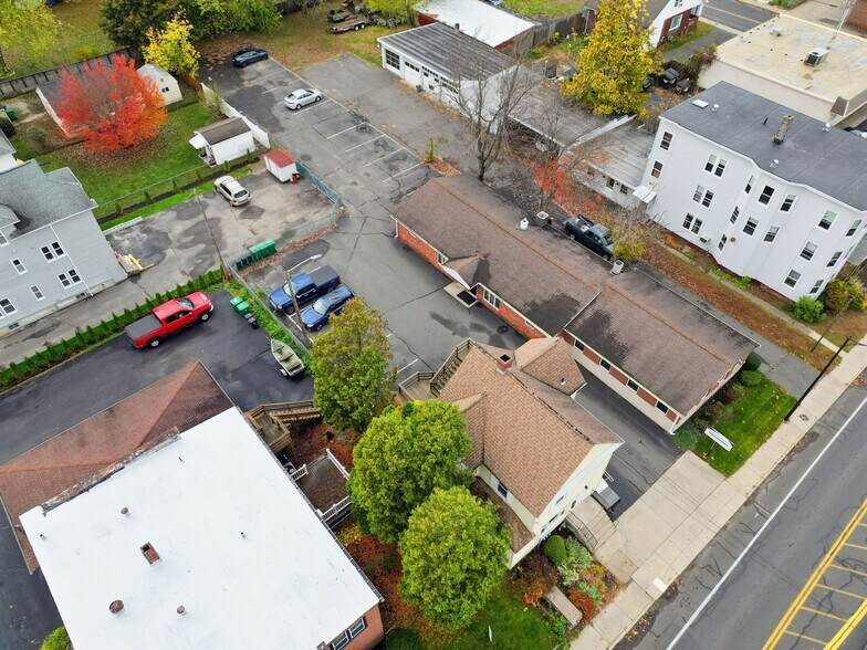 More Photos Of 641 Grattan St, Chicopee Office For Lease