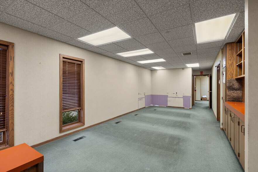 More Photos Of 370 Cline Ave, Mansfield Office Residential For Sale