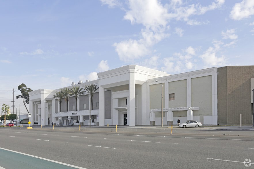 Primary Photo Of 12000-12400 Hawthorne Blvd, Hawthorne Unknown For Lease