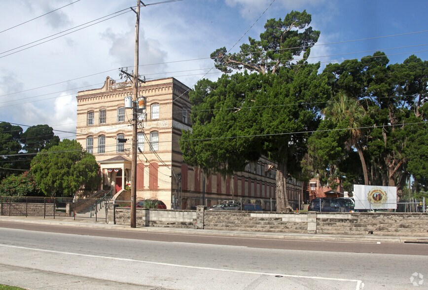 More Photos Of 1906 N Armenia Ave, Tampa Loft Creative Space For Lease