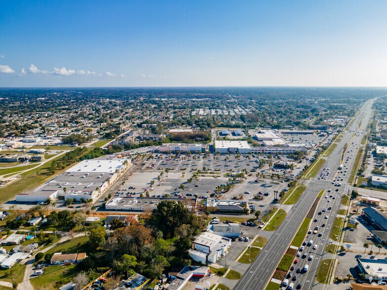 More Photos Of 9550-9690 Us Highway 19, Port Richey Unknown For Lease