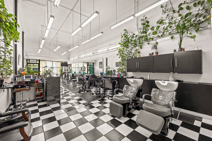 More Photos Of 5001-5007 York Blvd, Los Angeles Storefront For Sale