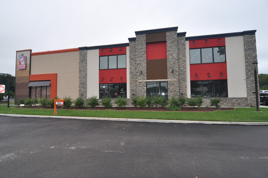 More Photos Of 520 Pennsylvania Ave, Fort Washington Office For Lease