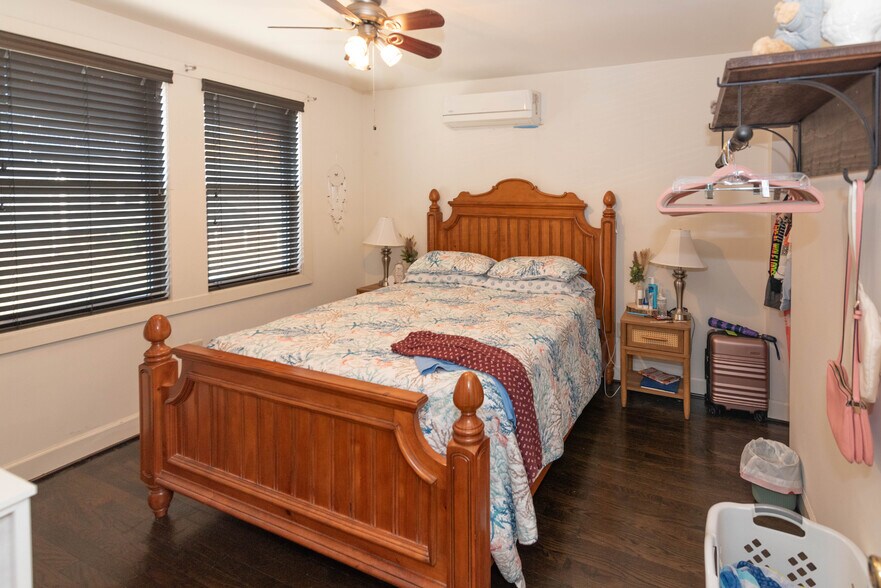 More Photos Of , Arbutus Multifamily For Sale